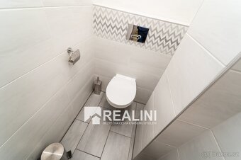 Na prodej obchodní prostor o velikosti 832m2 v centru Karvin - 17