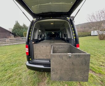 VW Caddy 2.0 tdi - TOP stav CAMPER úprava - 17