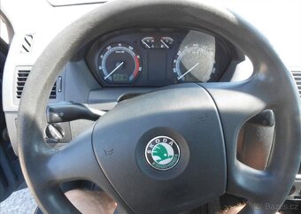 Škoda Fabia 1,2 47 kW CZ Historie benzín - 17