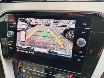 VW Passat B8 Variant 2.0TDI 110kW DSG - záruka Autodraft - 17