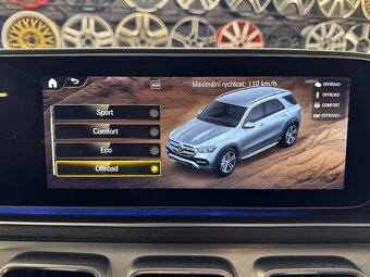 Mercedes-Benz GLE 300d 4MATIC AMG ČR DPH - 17