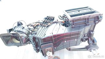 VW Transporter T5 –  Topení přední Climatic - 17