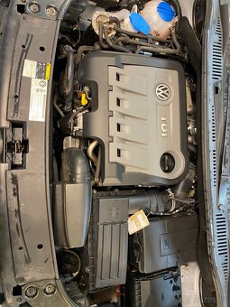 VOLKSWAGEN TOURAN 2.0TDI 103KW . Výbava CUP 2014 - 17