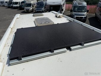 Hobby 560, předstan, solární panely, měnič - 17