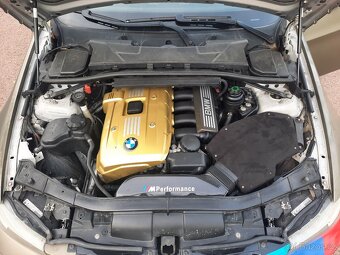 BMW 325i++E90++160KW++MANUÁL++ - 17