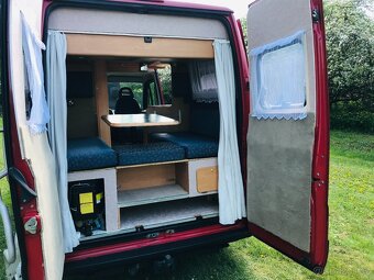 Peugeot Boxer 2,2 HDi r.v. 2003 original vestavba Pössl - 17