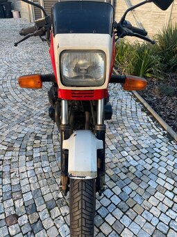 Suzuki GSX 550 E - typ GN 71 D - rok 1985 - 37 KW - 17