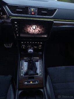 Škoda Superb combi Scout 4x4 - 17