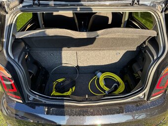 VW e-Up - 17