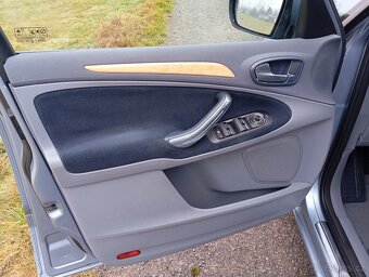 Ford Galaxy 2.0 Tdci 103kw Ghia,7 míst,manuál, servis FORD - 17