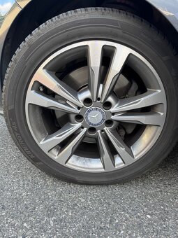 Mercedes Benz E350 4 matic - 17