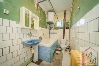 Prodej rodinného domu 6+2 se zahradou, Němčice, okres Mladá  - 17