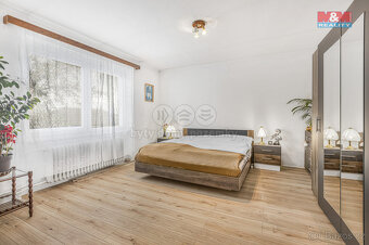 Prodej rodinného domu, 240 m², Velim, ul. Karlova - 17