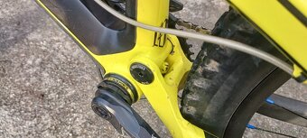 YT Capra CF vel. M 2017 - 17