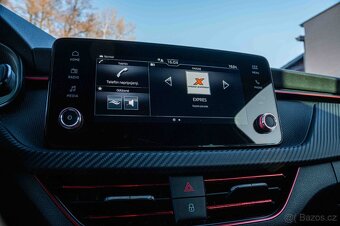 Škoda Kamiq 1.5 TSI Monte Carlo - 17