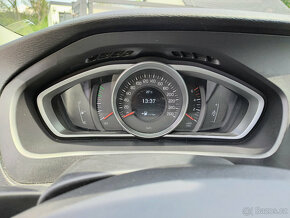Volvo V40 2.0D Nordic 2017, DPH, tažné, 190.818 km - 17