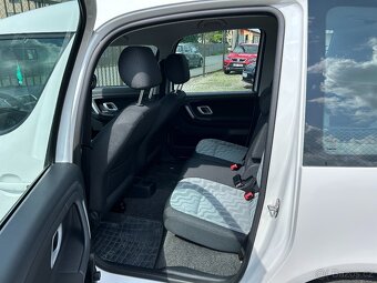 ŠKODA ROOMSTER 1.2 HTP 51KW 135TKM NOVÝ ČR PRVNÍ MAJITEL - 17