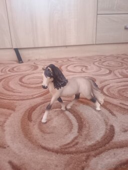 Schleich koně - 17