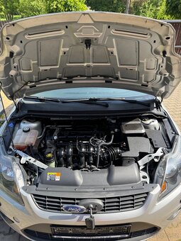 FORD FOCUS 1,6 16V - 17