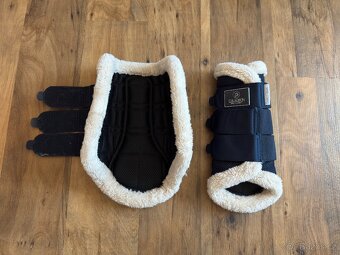 Podsedlova decka Equestrian Stockholm navy DL a VS - 17