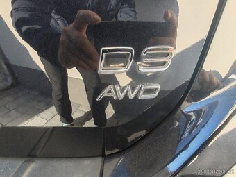 Volvo XC60 2.4D AWD 120kW R-Design 03/2011 151tkm - 17