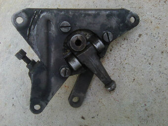 Jawa 350/354 - válce,kryt karburatoru,kryt spojky a další ND - 17