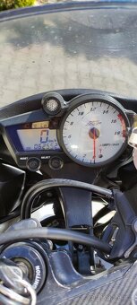 Yamaha R6 r.v 2005 - 17