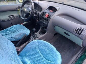 Peugeot 206 1.4hdi nafta R.2003 stk 2026/11 - 17