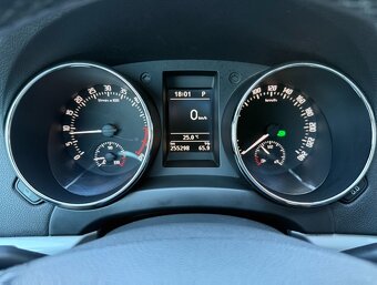 Škoda Yeti, 2.0 TDI 103KW DSG PANOEAMA TAŽNÉ ZAŘÍZENÍ - 17