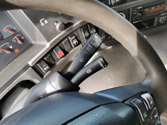 Prodám nákladní automobil VOLVO FMX 500 8X4 E5 sklápěč S3 - 17