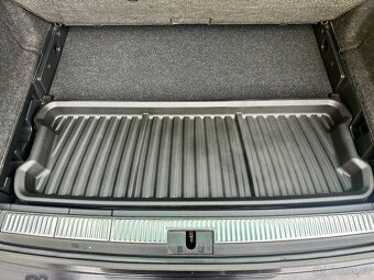 Škoda SUPERB 2.0 TDi DSG VIRTUAL MATRIX KAMERA TAŽNÉ - 17