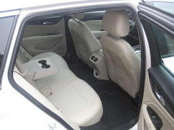 OPEL INSIGNIA SPORTS 2.0 CDTi TOURER ČR 1.MAJ - 17