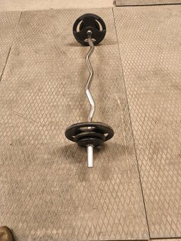 Cvičící věž a náčiní do domácí posilovny - 17