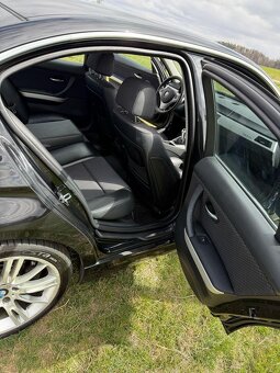 BMW Řada 3, 330i - XENONY - 17