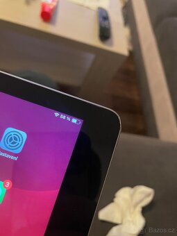Prodám Apple iPad 6 generace 32GB - A1893 - 17