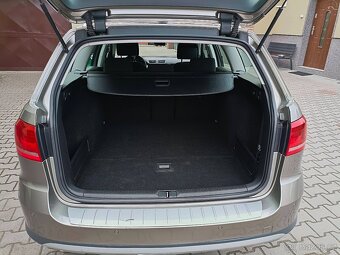 VW Passat B7 Alltrack 2.0 Tdi 125 kW DSG 4x4 combi - 17