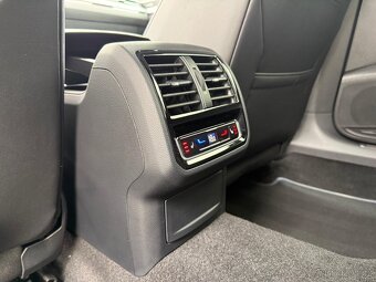 Volkswagen Arteon SB R 2.0 TSI DSG 4MOTION - 17
