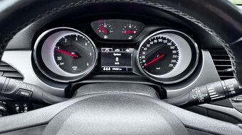 Opel Astra,  1.6 CDTI 136Hk spot. Top stav - 17