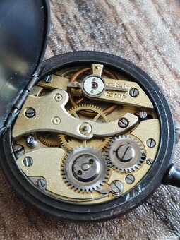 Staré kapesní hodinky. - 17