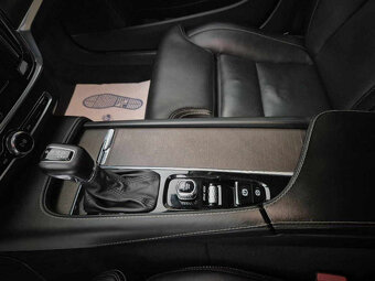 Volvo V90 2,0 CC D5 AWD Drive-E Pro POLESTAR - 17