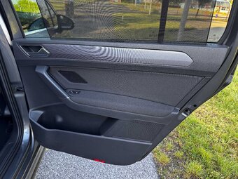 VW Touran 1,4 TSi 110kw  R-Line,DSG 7 miestny,LED IQ.Light - 17