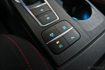 Ford Focus 1.5 EcoBlue 88kW, A/T, ST-LINE,DPH,CARPLAY,ZÁRUKA - 17