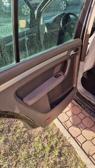Volkswagen touran highline 2.0 tdi DSG 125kw 2006 - 17