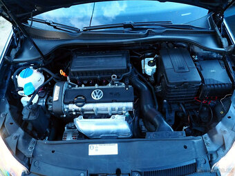 VW Golf 6 1.4 59 kW - Climatronic, NAVI, litá + zimní kola - 17