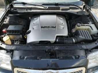 Prodám Chrysler 300C - 17