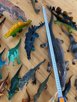 Sbírka Dinosaurů - 17