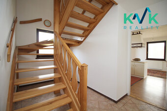 Nádherný rodinný dům u rybníka s pozemkem o rozloze 10355 m² - 17