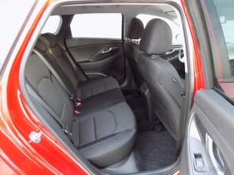 Hyundai i30 1.4 T-GDi/Family+/Full-LED/ - 17