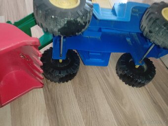 Traktor na pískoviště - 17