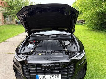 Rok 2023 Audi Q8 3.0 45 TDI Quattro S line - 17